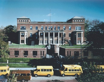 419 Adelphi frnt 1.75:300